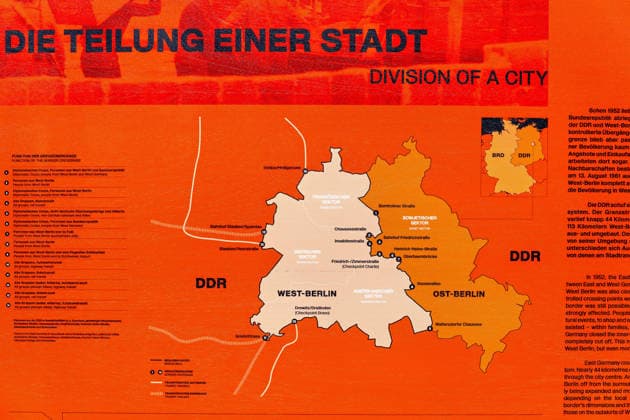 Berlin,12.08.2026,Brandenburger Tor,Platz des 18.März,65 Jahre Mauerbau:Temporärer Erinnerungsort mit großformatiger Installation und Open-Air-Ausstellung von Kulturprojekte Berlin und Stiftung Berliner Mauer. *** Berlin, August 12, 2026, Brandenburg Gate, Platz des 18. März, 65th Anniversary of the Construction of the Berlin Wall: A temporary memorial site featuring a large-scale installation and an open-air exhibition by Kulturprojekte Berlin and the Berlin Wall Foundation