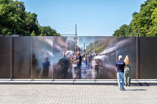 Berlin,12.08.2026,Brandenburger Tor,Platz des 18.März,65 Jahre Mauerbau:Temporärer Erinnerungsort mit großformatiger Installation und Open-Air-Ausstellung von Kulturprojekte Berlin und Stiftung Berliner Mauer. *** Berlin, August 12, 2026, Brandenburg Gate, Platz des 18. März, 65th Anniversary of the Construction of the Berlin Wall: A temporary memorial site featuring a large-scale installation and an open-air exhibition by Kulturprojekte Berlin and the Berlin Wall Foundation