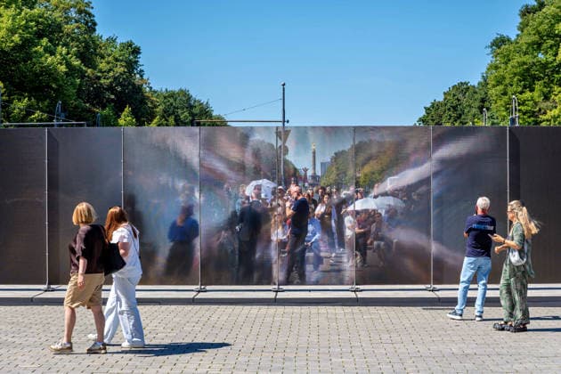 Berlin,12.08.2026,Brandenburger Tor,Platz des 18.März,65 Jahre Mauerbau:Temporärer Erinnerungsort mit großformatiger Installation und Open-Air-Ausstellung von Kulturprojekte Berlin und Stiftung Berliner Mauer. *** Berlin, August 12, 2026, Brandenburg Gate, Platz des 18. März, 65th Anniversary of the Construction of the Berlin Wall: A temporary memorial site featuring a large-scale installation and an open-air exhibition by Kulturprojekte Berlin and the Berlin Wall Foundation
