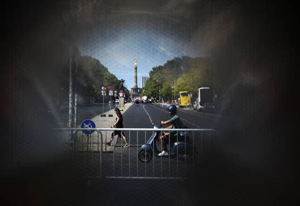 65th Anniversary of the Berlin Wall in Berlin BERLIN, GERMANY – AUGUST 12: A view during the opening ceremony of a 30-meter-long temporary memorial installation and the open-air exhibition Views of the Wall: Berlin 1961–1990, marking the 65th anniversary of the construction of the Berlin Wall, near the Brandenburg Gate in Berlin, Germany, on August 12, 2026. Volodymyr Sindieiev Anadolu Berlin Germany. Editorial use only. Please get in touch for any other usage.  Copyright: x2026xAnadoluxVolodymyrxSindieievx