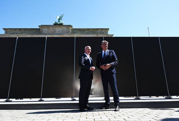 65th Anniversary of the Berlin Wall in Berlin BERLIN, GERMANY – AUGUST 12: Berlin’s Governing Mayor Kai Wegner and Federal Commissioner for Culture and the Media Wolfram Weimer attend the opening ceremony of a 30-meter-long temporary memorial installation and the open-air exhibition Views of the Wall: Berlin 1961–1990, marking the 65th anniversary of the construction of the Berlin Wall, near the Brandenburg Gate in Berlin, Germany, on August 12, 2026. Volodymyr Sindieiev Anadolu Berlin Germany. Editorial use only. Please get in touch for any other usage.  Copyright: x2026xAnadoluxVolodymyrxSindieievx