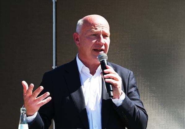65th Anniversary of the Berlin Wall in Berlin BERLIN, GERMANY – AUGUST 12: Berlin’s Governing Mayor Kai Wegner speaks during the opening ceremony of a 30-meter-long temporary memorial installation and the open-air exhibition Views of the Wall: Berlin 1961–1990, marking the 65th anniversary of the construction of the Berlin Wall, near the Brandenburg Gate in Berlin, Germany, on August 12, 2026. Volodymyr Sindieiev Anadolu Berlin Germany. Editorial use only. Please get in touch for any other usage.  Copyright: x2026xAnadoluxVolodymyrxSindieievx