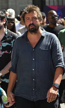 Victor Le Masne: Departure from the funeral of Vincent Belorgey, also known as Kavinsky, at the Church of Saint Pierre de Montmartre on August 12, 2026. Christian Liewig, Bestimage: Funeral of Vincent Belorgey, also known as Kavinsky, at the Church of Saint Pierre de Montmartre on August 12, 2026, Paris, France  Copyright: xChristianxLiewigx xBestimagexChristianxLiewigx xBestimagex