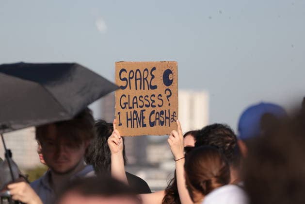 . 12 08 2026. London, United Kingdom. Partial Solar Eclipse. People gather on Primrose Hill in London to observe a Partial Solar Eclipse.  xMartynxWheatleyx xi-Imagesx IIM-26943-0016