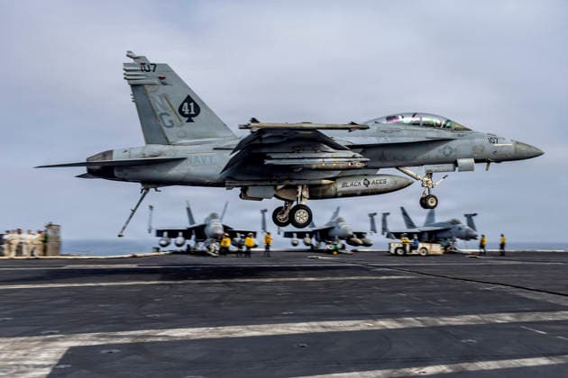 August 12, 2026, Undisclosed Location, United States: A U.S. Navy F A-18F Super Hornet fighter aircraft, with the Black Aces of Strike Fighter Squadron 41, touches down on the flight deck of the Nimitz-class aircraft carrier USS Abraham Lincoln during Operation Epic Fury, August 4, 2026, from an undisclosed location. Undisclosed Location United States - ZUMAp138 20260812_zaa_p138_052 Copyright: xUsxNavy U.S.xNavyx