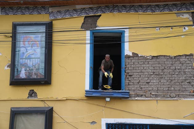 Earthquake Damage in Roldanillo, Colombia ROLDANILLO, COLOMBIA — AUGUST 12: Residents inspect damaged homes and infrastructure in Roldanillo, Valle del Cauca, following the powerful earthquake that struck western Colombia, on August 12, 2026. Communities continue to assess the damage and recover in the aftermath of the tremor. Juancho Torres Anadolu Roldanillo Colombia. Editorial use only. Please get in touch for any other usage.  Copyright: x2026xAnadoluxJuanchoxTorresx