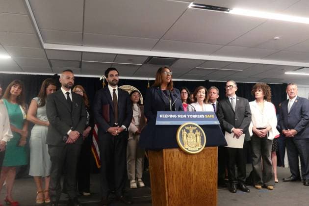 Ice Overreach Announcement New York, NY- August 12: Governor Kathy Hochul, Mayor Zohran Kwame Mamdani and Attorney General Letitia James make an announcement standing up to federal ICE overreach on August 12 2026 Credit: Camara Porter AdMedia EDITORIAL USE ONLY  Copyright: xx CamaraxPorterx xAdMediax admphotosthree009741