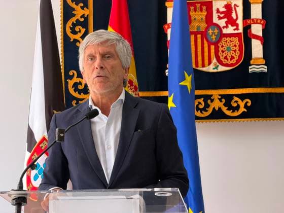 Marlaska travels to Ceuta to hold several meetings to assess how the situation in the autonomous city is evolving. Interior Minister Fernando Grande Marlaska speaks to the media at the Government Delegation on August 13, 2026, in Ceuta, Spain. Marlaska has traveled to Ceuta once again to hold several meetings and assess the evolving situation in the autonomous city. The Interior Minister has raised the number of identified migrant minors in Ceuta to 1,898 and has estimated that 5,000 foreign nationals remain in the autonomous city following the mass irregular influx on July 30 and 31. AUGUST 13, 2026 Gabriela Sardá Nún Ceuta Ceuta, Spain  Copyright: xGabrielaxSardaxNunezx 7713152