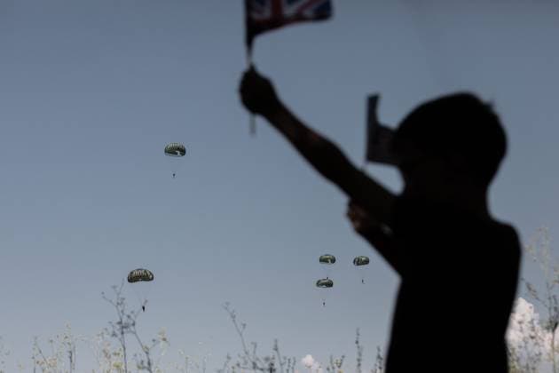 Anniversary of the D-Day Parachute Drop PHOTOPQR NICE MATIN CAMILLE DODET Le Muy August 13, 2026 Photo PQR Camille Dodet Var Matin August 13, 2026 Le Muy, Var On the occasion of the 82nd anniversary of the D-Day landings, a parachute drop featuring paratroopers in period gear from the Nord 2501 aircraft took place at the Domaine de la Combe in Le Muy, southern France, on August 13, 2026. Marking the 82nd anniversary of the landings, Paratroopers drop in period gear, Le Muy, France  Copyright: xPHOTOPQR NICExMATIN MAXPPPxCAMILLExDODETx 20260813NIM5542 20260813NIM5542