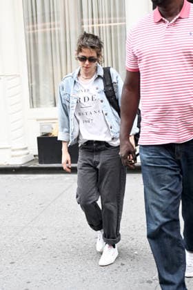 Actress Kristen Stewart is spotted leaving an apartment in New York City as she continues her press tour for The Wrong Girls Featuring: Kristen Stewart Where: New York City, New York, United States When: 13 Aug 2026 Credit: Elder Ordonez INSTARimages EDITORIAL USE ONLY. NOT FOR USE BY NEWSPAPERS BASED IN THE UK. Copyright: xx instar55915037