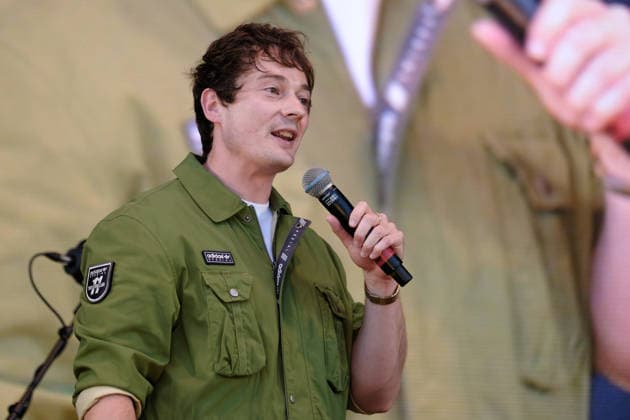Comedian and compere Matt Bragg performs in Williamscot - 13 Aug 2026 British stand up comedian and compere Matt Bragg performs live on stage at Fairport s Cropredy Convention. Matt Bragg is the son of television warm up act Bobby Bragg, He has supported comedians Ricky Gervais, Harry Hill, Lloyd Griffith, Jason Manford and John Bishop. He was runner up in Leicester Mercury’s Comedian of The Year 2020. He is based in the midlands. Williamscot United Kingdom Copyright: xDawnxFletcher-Parkx xSOPAxImagesx matt (2)