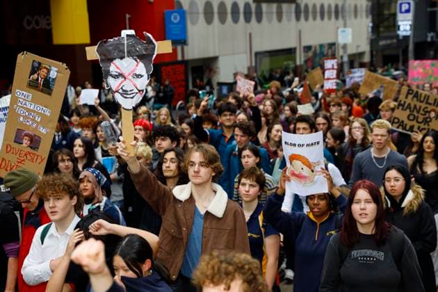 Students Protest Against One Nation in Melbourne, Australia – 13 Aug 2026 Thousands of university and high school students march during a protest. Thousands of university and high school students marched through Melbourne’s CBD as part of a nationwide student protest against Pauline Hanson and One Nation. Organisers said the action was aimed at opposing the party’s policies and political views and raising concerns about the growing support for One Nation. The protest comes as One Nation campaigns in Victoria ahead of the 2026 Victorian state election, with Hanson leading the party’s campaign. Melbourne Australia Copyright: xYexMyoxKhantx xSOPAxImagesx Ye-Myo-Khant-1441847