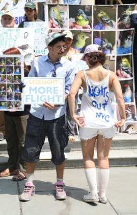 August 13, 2026, New York, New York, USA: Artist CALICHO and members of the NYC Bird Alliance gather outside City Hall to demand the passage of Lights Out legislation. The bill, dubbed Flaco s Law, aims to curb commercial night lighting to protect over 250,000 migratory birds from fatal building collisions in New York City annually. New York USA  - ZUMAk03_ 20260813_zaf_k03_042 Copyright: xNancyxKaszermanx