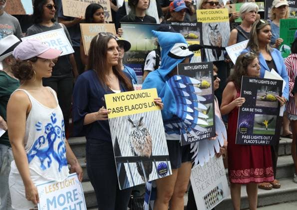 August 13, 2026, New York, New York, USA: Supporters and members of the NYC Bird Alliance gather outside City Hall to demand the passage of Lights Out legislation. The bill, dubbed Flaco s Law, aims to curb commercial night lighting to protect over 250,000 migratory birds from fatal building collisions in New York City annually. New York USA - ZUMAk03_ 20260813_zaf_k03_040 Copyright: xNancyxKaszermanx