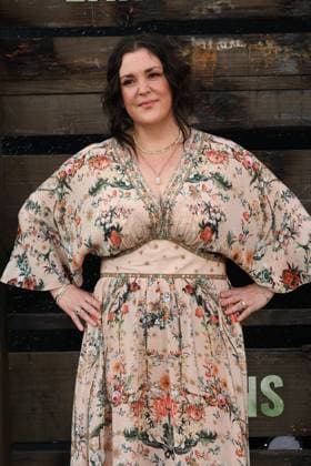 LOS ANGELES, CALIFORNIA - AUGUST 13: Melanie Lynskey at the Los Angeles Premiere of DC Studios Drama Series Lanterns r on August 13, 2026 Credit: USA - ZUMAa123 20260813_zaa_a123_185 Copyright: xAdMediax