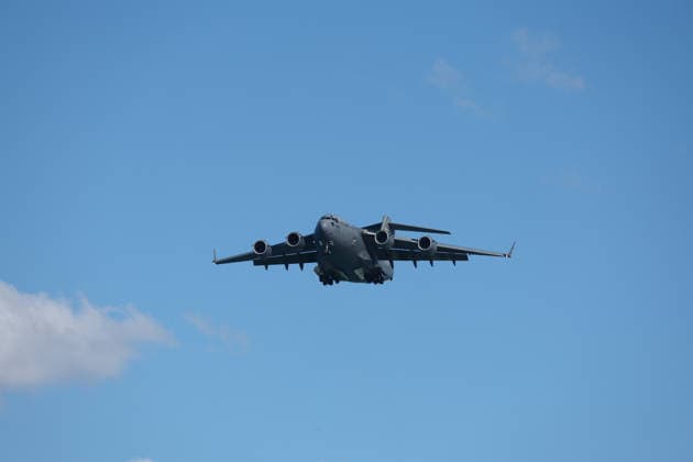 PACIFIC AIRSHOW, A C17 flies over the beach during The Pacific Airshow Gold Coast in Surfers Paradise, Queensland, Friday, August 14, 2026. ( NO ARCHIVING Surfers Paradise Queensland AUSTRALIA  Copyright: xJASONxO BRIENx 20260814177536377374