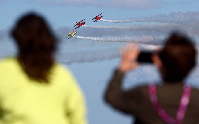 PACIFIC AIRSHOW, Screaming Diamonds perform during The Pacific Airshow Gold Coast in Surfers Paradise, Queensland, Friday, August 14, 2026. ( NO ARCHIVING Surfers Paradise Queensland AUSTRALIA  Copyright: xx 20260814151712206215