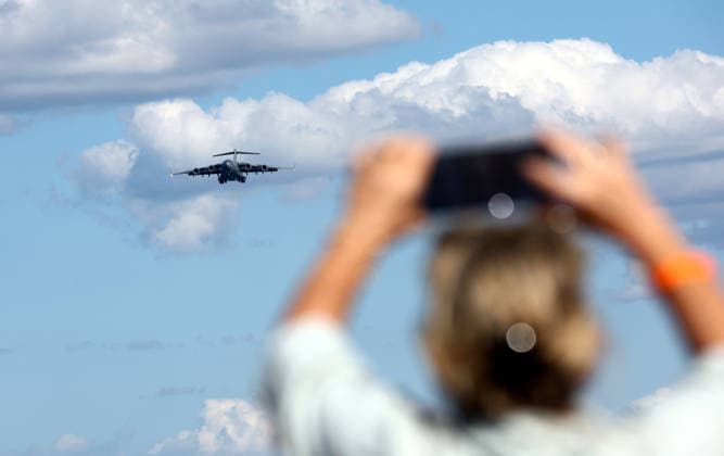 PACIFIC AIRSHOW, A C17 flies over the beach during The Pacific Airshow Gold Coast in Surfers Paradise, Queensland, Friday, August 14, 2026. ( NO ARCHIVING Surfers Paradise Queensland AUSTRALIA  Copyright: xx 20260814123095829943