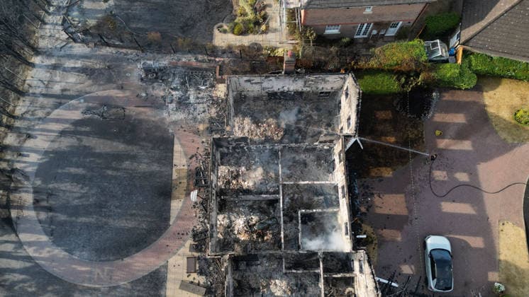 Wildfires destroy homes near Birmingham in Stourbridge STOURBRIDGE, UNITED KINGDOM - AUGUST 14: Homes destroyed by wildfires are seen in Stourbridge, United Kingdom, on August 14, 2026, a day after the fires broke out and swept through residential areas. Ioannis Alexopoulos Anadolu Stourbridge United Kingdom. Editorial use only. Please get in touch for any other usage.  Copyright: x2026xAnadoluxIoannisxAlexopoulosx