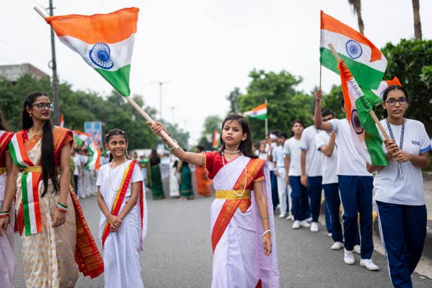 August 14, 2026, New Delhi, Delhi, India: Students and teachers take part in a Tiranga Yatra as a Delhi school celebrates IndiaÃ¢â‚¬â ¢s 80th Independence Day in New Delhi. Students carry a 100 foot long Indian national flag during the procession, promoting a message of unity, solidarity and national pride. New Delhi India  - ZUMAt180 20260814_zip_t180_014 Copyright: xJaixThakurx
