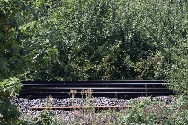 East Sussex train derailment injures 20 people LEWES, ENGLAND - AUGUST 14: Emergency services attend a train derailment near Lewes station in East Sussex on August 14, 2026 in Lewes, England. Two people sustained serious injuries and 18 others suffered less serious injuries near Lewes railway station in East Sussex. Approximately 150 people were aboard the train when at least three carriages left the tracks and overturned. Rasid Necati Aslim Anadolu Lewes England. Editorial use only. Please get in touch for any other usage.  Copyright: x2026xAnadoluxRasidxNecatixAslimx