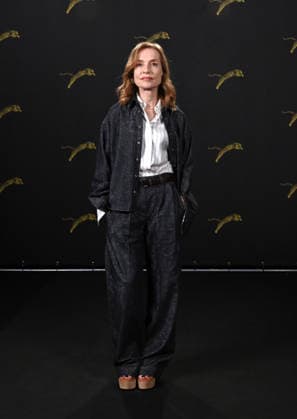 IPA87473580 - Locarno, Switzerland Locarno Film Festival 2026 Ni vue ni connue film photocall In the photo: Actress Isabelle Huppert wearing a dress by Brunello Cucinelli  Copyright: xNickxZonnaxxcopyrightx x xNickxZonnax 87473580