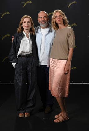 IPA87473652 - Locarno, Switzerland Locarno Film Festival 2026 Ni vue ni connue film photocall In the photo: Isabelle Huppert (actress), Marc Fitoussi (director), Sandrine Kiberlain (actress)  Copyright: xNickxZonnaxxcopyrightx x xNickxZonnax 87473652