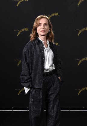 Isabelle Huppert At Ni vue ni connue Photocall - Locarno French actress Isabelle Huppert attends the photocall for the film Ni vue ni connue during the 2026 Locarno Film Festival in Locarno, Switzerland on August 14, 2026, wearing a dress by Brunello Cucinelli. Photo by Nick Zonna IPA ABACAPRESS.COM Locarno Switzerland  Copyright: xZonnaxNick IPA ABACAx