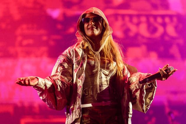M.I.A., perfoms during Vodafone Paredes de Coura in Paredes de Coura, Portugal - 15 Aug 2026 Mathangi Arulpragasam, (M.I.A.), the British rapper, singer and producer, performs live on the main stage during Vodafone Paredes de Coura. Paredes de Coura Portugal Copyright: xDiogoxBaptistax xSOPAxImagesx DB_MIA20260814PDC_010