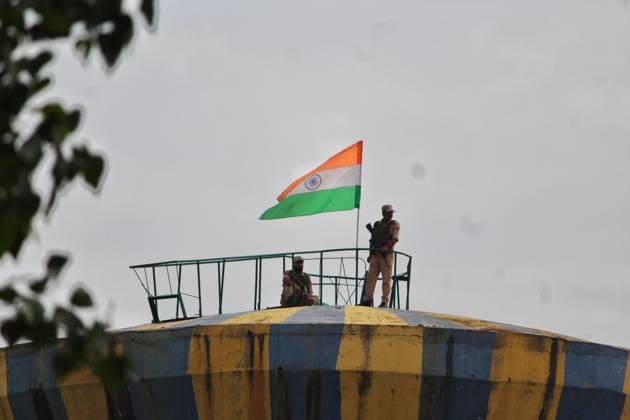 Independence Day celebrations held in Srinagar SRINAGAR, JAMMU AND KASHMIR, INDIA, AUGUST 15, 2026: Independence Day celebrations are held at Bakshi Stadium in Srinagar, with Jammu and Kashmir Chief Minister Omar Abdullah leading the commemorations. Celebrations and festivities are also held around the city s iconic Ghanta Ghar as India marks its 80th Independence Day. SRINAGAR JAMMU AND KASHMIR India Copyright: x xSameerxHussainx xJNAxPressx