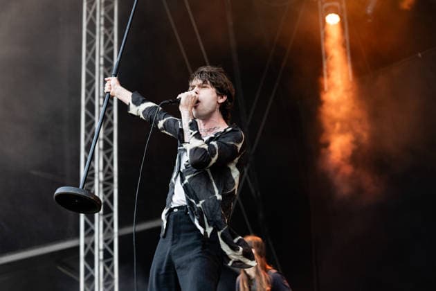 Iceage live at Syd For Solen 2026 Copenhagen, Denmark. 14th, August 2026. The Danish punk group Iceage performs a live concert during the Danish music festival Syd For Solen 2026 in Copenhagen. Here vocalist Elias Bender Ronnenfelt is seen live on stage. Denmark, Copenhagen  Copyright: xGonzalesxPhoto ErlingxBrodersenx