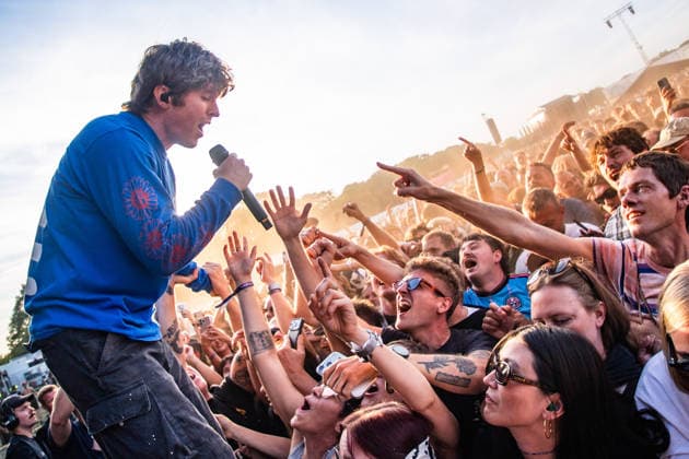 Turnstile live at Syd For Solen 2026 Copenhagen, Denmark. 14th, August 2026. The American hardcore punk band Turnstile performs a live concert during the Danish music festival Syd For Solen 2026 in Copenhagen. Here vocalist Brendan Yates is seen among the fans at front row. Denmark, Copenhagen  Copyright: xGonzalesxPhoto RolfxMeldgaardx