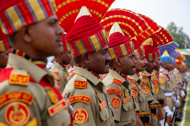 India Celebrates 80th Independence Day In Kashmir, India - 15 Aug 2026 Members of the Indian armed forces stand in formation during a ceremony marking India’s 80th Independence Day at Bakshi Stadium in Srinagar, the summer capital of Jammu and Kashmir. The ceremony included the unfurling of the national flag, a ceremonial parade and cultural performances. Srinagar India Copyright: xFaisalxBashirx xSOPAxImagesx 13IDAYKASHMIR2026