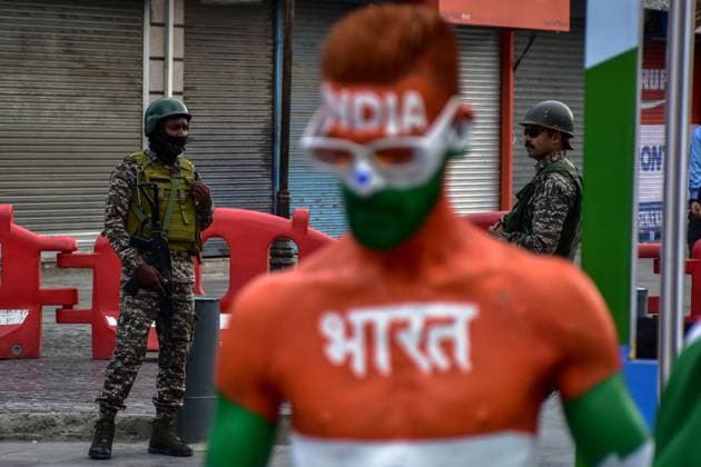 India celebrates Independence day amid heightened security - 15 Aug 2026 Indian paramilitary troopers stand alert during the India s 80th Independence celebrations in Srinagar. The administration celebrated Independence day across the Kashmir valley amid heightened security arrangements. Srinagar India Copyright: xSaqibxMajeedx xSOPAxImagesx M_SAQIB_150826 (1)