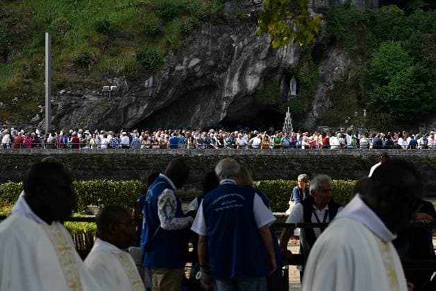 AUGUST 15, LOURDES, BASTIEN ARBERET, MAXPPP, 153rd National Assumption Pilgrimage, Mass on the Meadow for August 15, 2026, at the Sanctuary of Our Lady of Lourdes, Hautes-Pyrénées, Massabielle Grotto 153rd National Assumption Pilgrimage: Mass on the Meadow for August 15, 2026, at the Sanctuary of Our Lady of Lourdes, Hautes-Pyrénées LOURDES HAUTES-PYRÉNÉES FRANCE  Copyright: xBASTIENxARBERET MAXPPP MAXPPPxBASTIENxARBERETx ARB_4457 ARBx4457