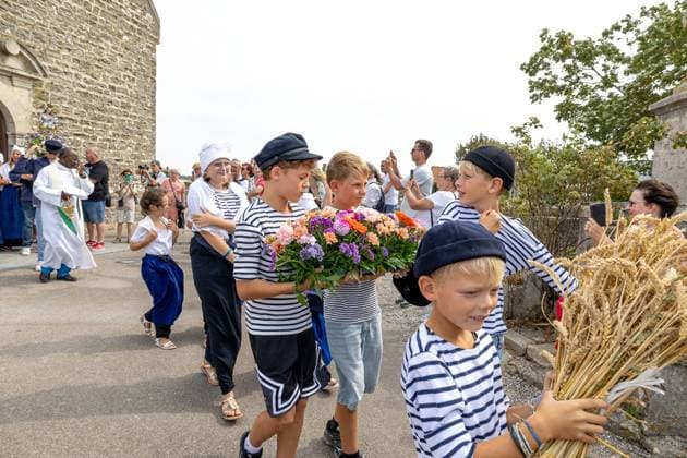 POSTER AUDRESSELLES AUGUST 15 ASSUMPTION BLESSING OF THE SEA PHOTOPQR VOIX DU NORD PASCAL BONNIERE 08 15 2026 AUDRESSELLES 08 15 2026 Mass on August 15 with a procession and blessing of the sea PHOTO BY PASCAL BONNIERE Audresselles, France, Aug. 15, 2026 Mass on August 15 (Assumption) with a procession and the blessing of the sea HAUTS-DE-FRANCE, France  Copyright: xPHOTOPQR VOIXxDUxNORD MAXPPPxPASCALxBONNIEREx 20260815VDN9668 20260815VDN9738