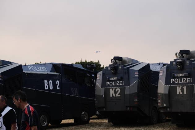 German military vehicles support efforts to contain major wildfire in Duren DUREN, GERMANY - AUGUST 15: Heavy military vehicles of the German Armed Forces (Bundeswehr) are deployed alongside local emergency crews to support containment efforts during a major wildfire in the Hurtgenwald area in Duren, Germany on August 15, 2026. Around 1,400 responders, supported by helicopters and specialized military machinery, worked to extinguish the blaze, which swept through roughly 300 hectares of forest, as shifting winds and unexploded World War II ordnance pose hazards to operations. Mouafak Mahmalji Anadolu Duren Germany. Editorial use only. Please get in touch for any other usage.  Copyright: x2026xAnadoluxMouafakxMahmaljix