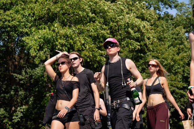 Berlin,15.08.2026,am heutigen Tag rollt die Rave the Planet Parade zum 5.Mal durch die Hauptstadt.Von 13.50 bis 22.00 Uhr verwandelt sich die Straße des 17.Juni zwischen Brandenburger Tor und Siegessäule in den größten Open-Air-Dancefloor der Stadt. *** Berlin, August 15, 2026—Today, the Rave the Planet Parade is rolling through the capital for the fifth time. From 1:50 p.m. to 10:00 p.m., Straße des 17. Juni between the Brandenburg Gate and the Victory Column will be transformed into the city’s largest open-air dance floor.
