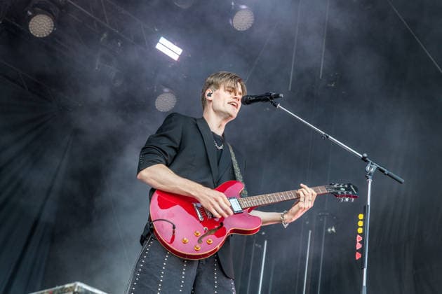 Die Bremer Pop Band Raum 27 am zweiten Tag des highfield 2026 südlich von Leipzig. RAUM27 ist im Kern ein Duo: Tristan Stadtler Gesang Mathis Schröder Gitarre, Klavier bzw. Multi-Instrumentalist Highfield 2026 - Tag 2 Raum27 *** The Bremen-based pop band Raum 27 on the second day of Highfield 2026, south of Leipzig. RAUM27 is essentially a duo: Tristan Stadtler on vocals and Mathis Schröder on guitar, piano, and various other instruments. Highfield 2026, Day 2: Raum27