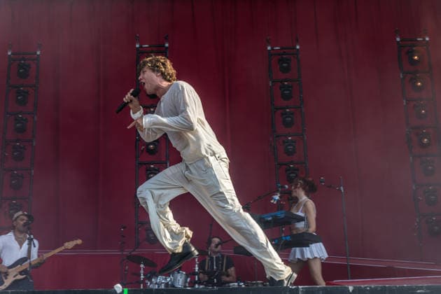 Der Berliner Rapper Zartmann mit Band am zweiten Tag des Highfield 2026 Highfield 2026 - Tag 2 Zartmann *** Berlin rapper Zartmann performs with his band on the second day of Highfield 2026 Highfield 2026 Day 2 Zartmann
