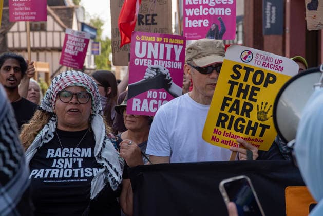 Britain First demo in Maidstone, UK - 15 Aug 2026 Anti-fascists hold placards and chant slogans during a demonstration. Around 150 supporters of the Britain First far-right party gathered in Maidstone, UK. The protesters marched through at the town centre led by Paul Golding the current leader of the party. Far-right campaigners were confronted by a group of anti-fascist counter-protesters on the way to the County Hall. Maidstone United Kingdom Copyright: xKrisztianxElekx xSOPAxImagesx SSS_20260815_COUNTER_PROTEST_0011005019