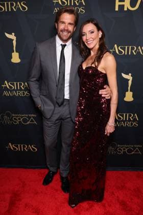 Los Angeles CA- August 15: Stephen Huszar and Katie Cassidy at the 2026 Astra TV Awards on August 15, 2026 Credit: USA  - ZUMAa123 20260815_zaa_a123_023 Copyright: xAdMediax