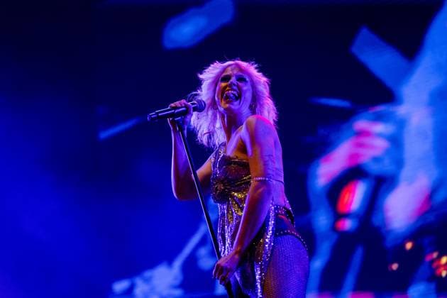 Amyl and The Sniffers at Vodafone Paredes de Coura 2026 in Portugal - 16 Aug Amy Taylor and the Australian punk rock band Amyl and The Sniffers perform on the main stage during the final day of Vodafone Paredes de Coura. Paredes de Coura Portugal Copyright: xDiogoxBaptistax xSOPAxImagesx R6M15688