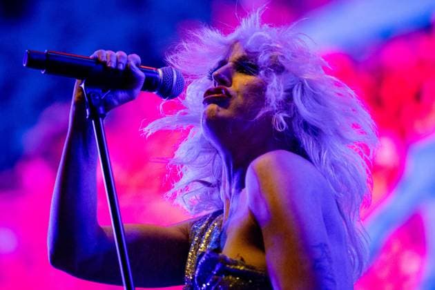 Amyl and The Sniffers at Vodafone Paredes de Coura 2026 in Portugal - 16 Aug Amy Taylor and the Australian punk rock band Amyl and The Sniffers perform on the main stage during the final day of Vodafone Paredes de Coura. Paredes de Coura Portugal Copyright: xDiogoxBaptistax xSOPAxImagesx R6M15702