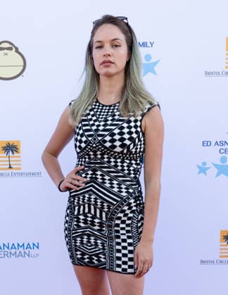 August 15, 2026, Studio City, California, USA: American actress, singer and model ALEXIS KNAPP, 37, attends 14th Annual Ed Asner & Friends Poker Tournament. Studio City USA  - ZUMAb173 20260815_aap_b173_007 Copyright: xBillyxBennightx