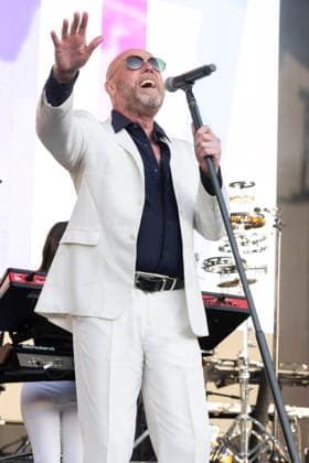 Heaven 17 perform at Halifax Piece Hall Glenn Gregory of English synth-pop band Heaven 17 performs at Piece Hall, Halifax, England, 15th August 2026, Credit:Mike Gray MIKE GRAY - B4227 Avalon  Copyright: xMikexGrayx xMIKExGRAYx-xB4227x xAvalonx 1123777180