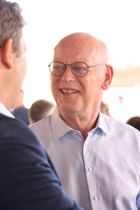 SPD RLP 3 ex und ein Parteivorsitzender 16.08.2026, Germany , Rheinland-Pfalz, SPD, Bundesfinanzminister Lars Klingbeil ( Parteivorsitzender), ehem. Ministerpräsidenten Alexander Schweitzer und Ehefrau brabara, Kurt Beck und Rudlof Scharping , Pfalztreffen der SPD, 250 Gäste, 9 Sicherheitskräfte des Bundesfinanzministers, Portrait, gestik, Plakate, Rede, Zigaretten, Steuer, Kaffee, Hasloch Rheinland Pfalz Germany *** SPD RLP 3 former members and a party chairman, August 16, 2026, Germany, Rhineland-Palatinate, SPD, Federal Minister of Finance Lars Klingbeil (party chairman), former Minister-President Alexander Schweitzer and his wife Barbara, Kurt Beck and Rudolf Scharping, SPD Palatinate meeting, 250 guests, 9 security personnel for th