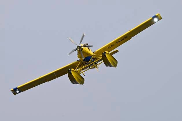 Fire in the Belgian High Fens JALHAY, BELGIUM - AUGUST 16 : A water bomber aircraft on the dam of Eupen during an important fire that has broken out in the Belgian High Fens on August 16, 2026 in Jalhay, Belgium, 16 08 2026 Jalhay Belgium  Copyright: xDhax