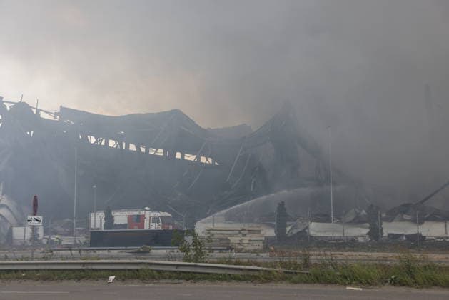 Ukrainian drone attack on Moscow MOSCOW, RUSSIA - AUGUST 16: Firefighters try to extinguish the fires which broke out from a distribution warehouse near Moscow, Russia after Ukraine s drone attack on August 16, 2026. At least seven people were killed and 13 injured in Ukrainian drone attacks across Russia, while three people were killed and 23 injured in Russian strikes across Ukraine, officials on both sides. Stringer Anadolu Moscow Russia. Editorial use only. Please get in touch for any other usage.  Copyright: x2026xAnadoluxStringerx