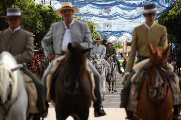 Scenes from the Málaga Fair: Horse-drawn carriages and horses parade through the Cortijo de Torres at the Málaga Fair. August 16, 2026, in Málaga, Andalusia, Spain. Locals and visitors enjoy the Málaga Fair at the fairgrounds. August 16, 2026, in Málaga, Andalusia, Málaga, Andalusia, Spain  Copyright: xÃlexxZeax 7716823